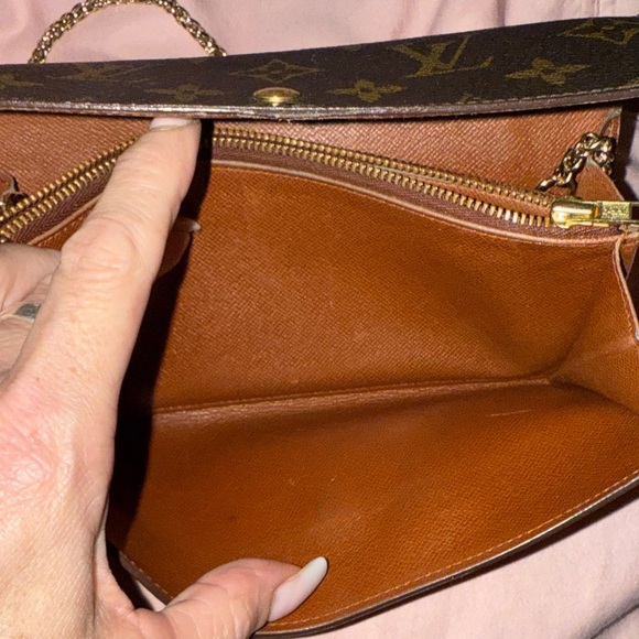 Louis Vuitton Brown and Gold Monogram Clutch - Picture 8 of 10